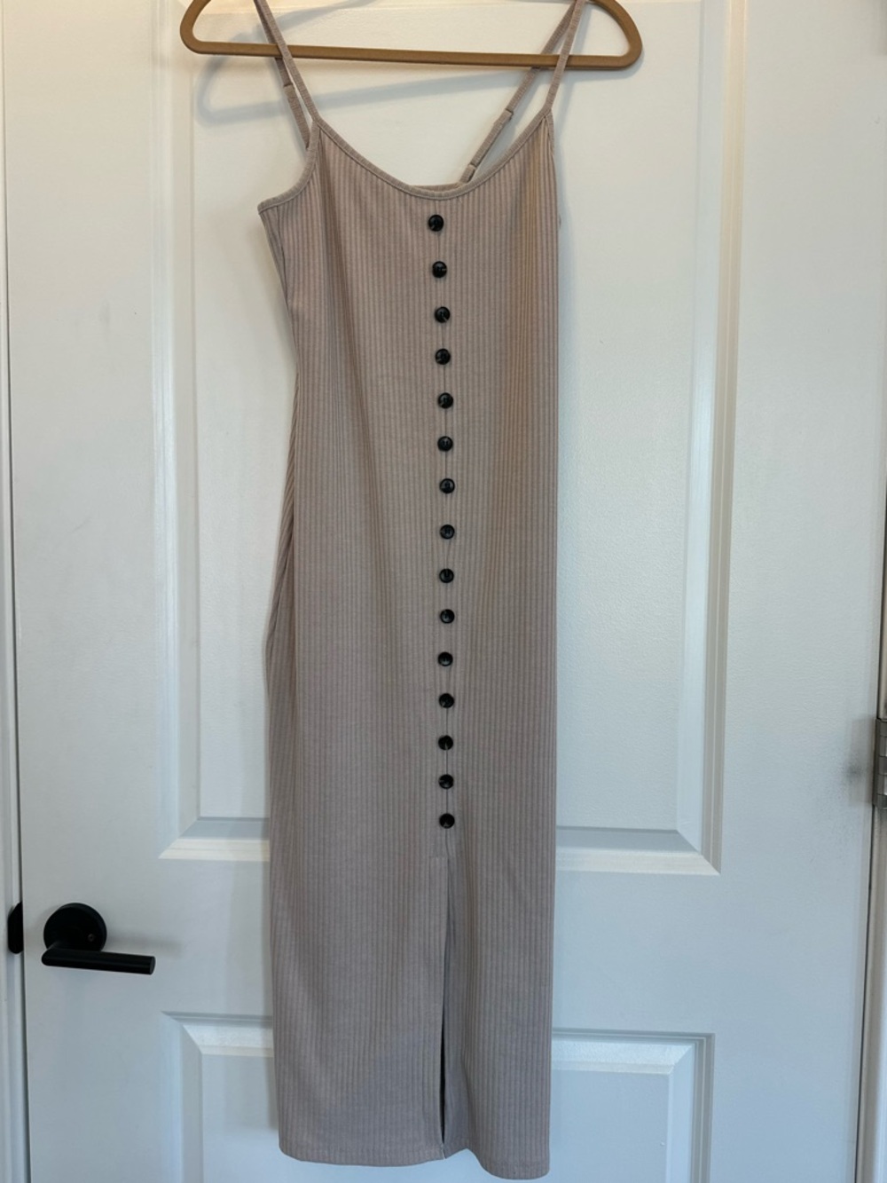 Wishlist Taupe Ribbed Button-Front Midi Dress